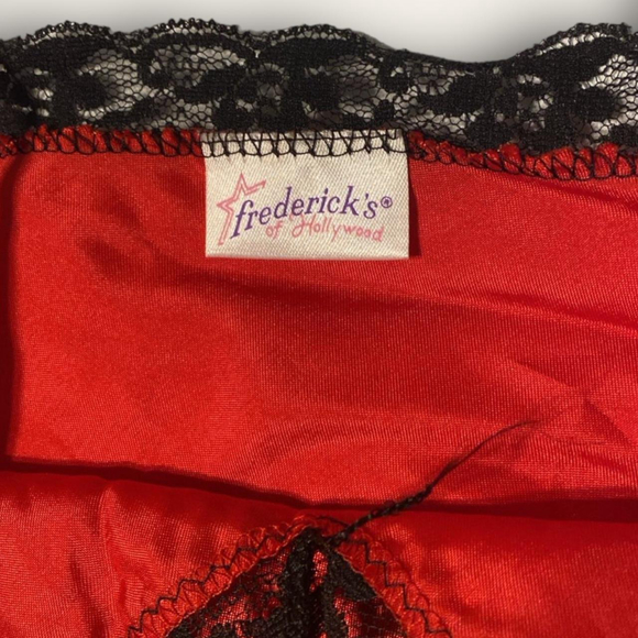 Vintage Frederick’s of Hollywood Lingerie Set 2-Piece Whimsygoth 1990s Lace - Picture 5 of 7